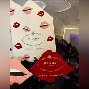 🫦 low start RARE PRADA Valentine’s Day Card